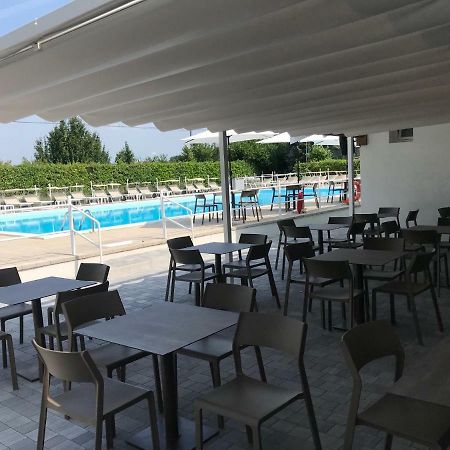 The Riverside Suite Mira Exterior foto